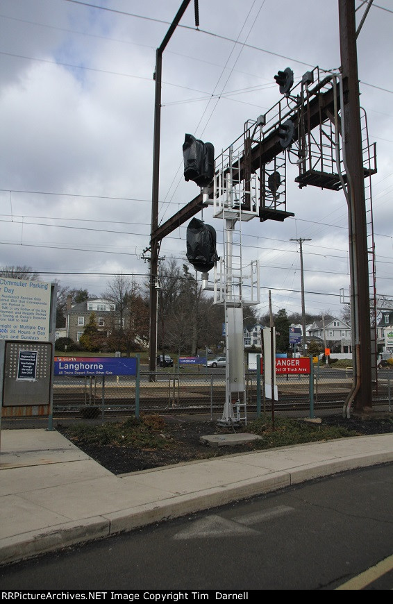 New CSX Eastbound signals at Langhorne station.